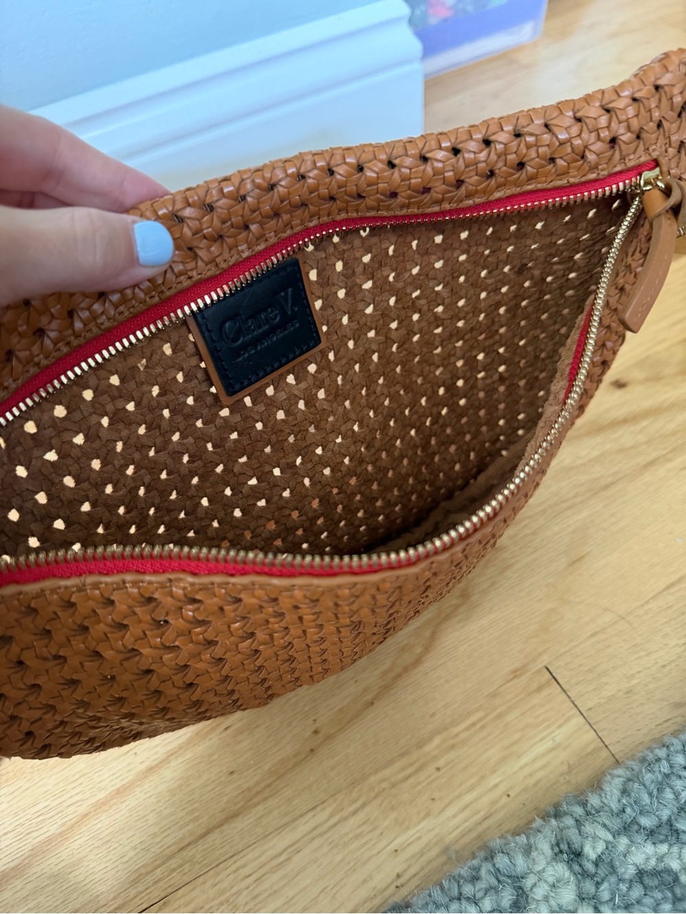 Clare V grande Fanny Crossbody in Tan with Red Zipper - Picture 6 of 9